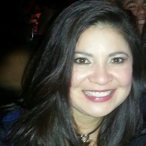 Meet your Posher, Roeann